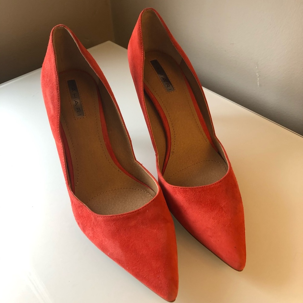 Tahari heels size 8.5